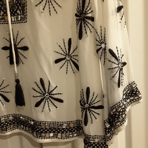 Ruby Yaya Alicante Embroidered Tie Front Tunic. - Picture 3 of 7